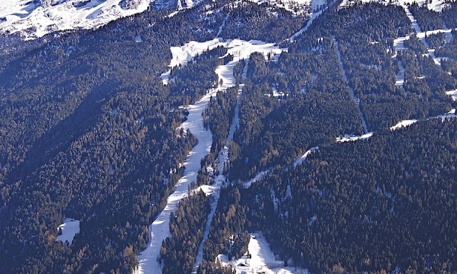 09_winter_landscapes_pinzolo_ski_slopes.900x540.jpg