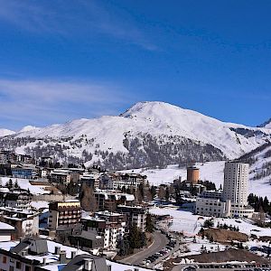 Offer Olympic host, high altitude resort and part of the 400km Milky Way ski area