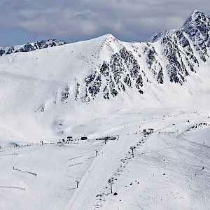 Offer High peaks and exquisite pistes just minutes from the capital city