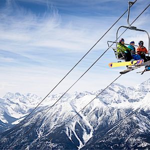 Offer Immerse your trip in purest Canada, a school ski trip dream