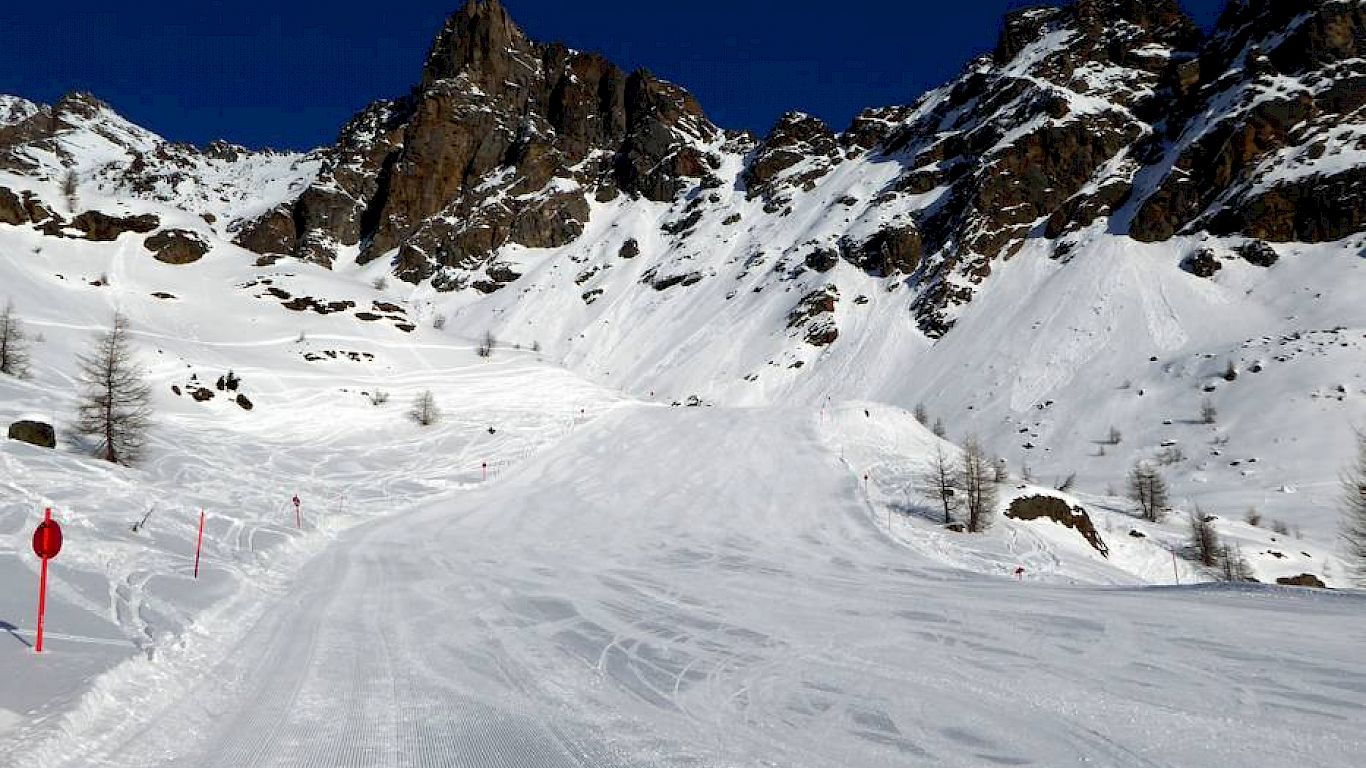 Gallery School Ski Trips to Italy - 04