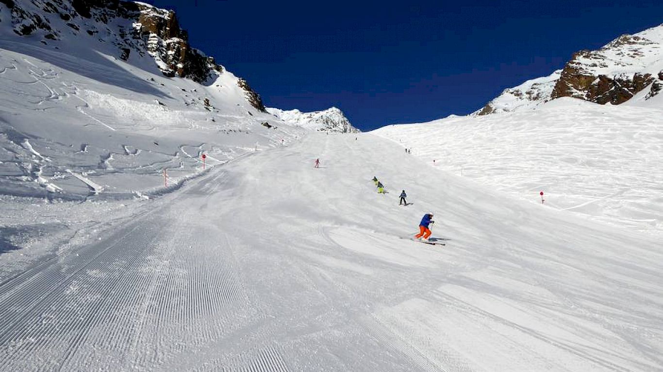 Gallery School Ski Trips to Italy - 03