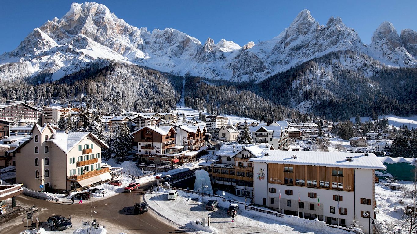 Gallery School Ski Trips to Italy - 01