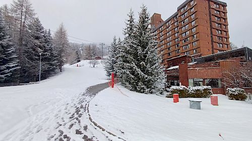 Gallery School Ski Trips to France - 08