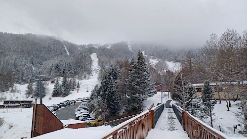 Gallery School Ski Trips to France - 05