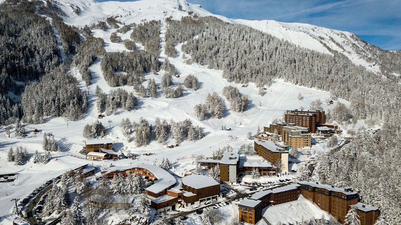 Gallery School Ski Trips to France - 07