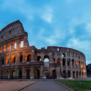 Offer Visit the eternal city, full of culture, history, food and sport